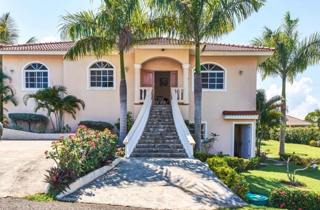 4 bedroom villa for sale in Residencial Hispaniola, Sosúa, photo 2