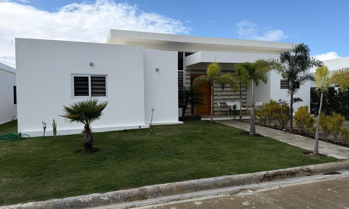 3 bedroom villa for sale in S​osúa O​cean V​illage, Sosúa